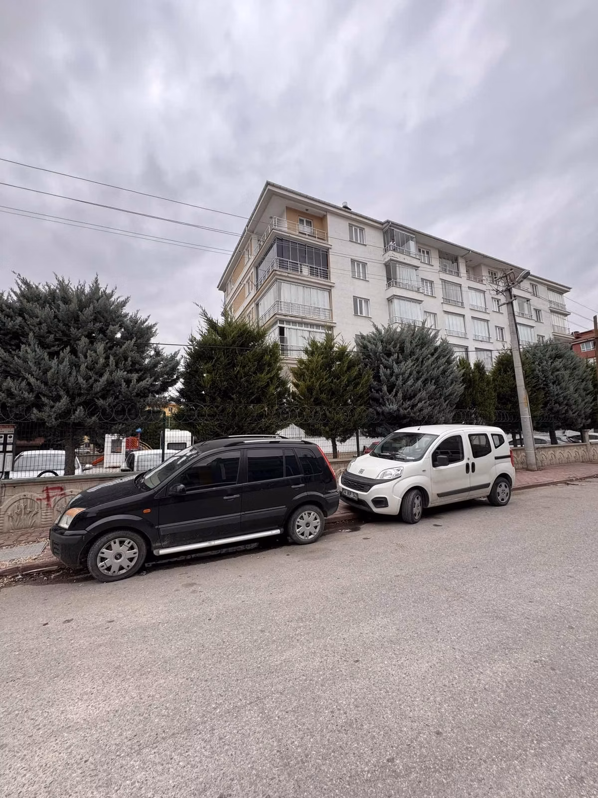 Keçeciler Caddesi Yakını 3+1 Bakımlı Geniş Daire - 33