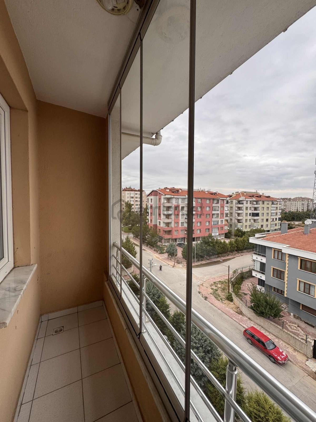 Keçeciler Caddesi Yakını 3+1 Bakımlı Geniş Daire - 19
