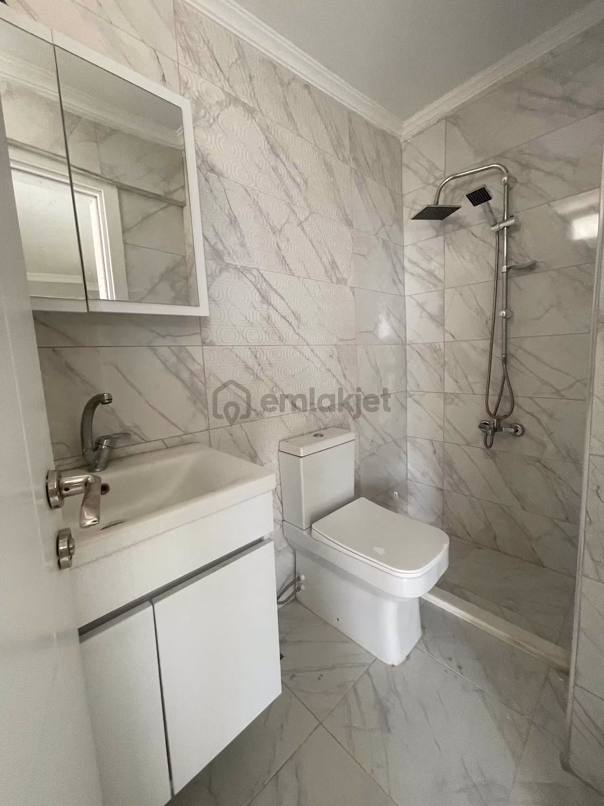 Hisar Mahallesinde Satılık 3+1 Ayrı Mutfak Dubleks Daire - 9