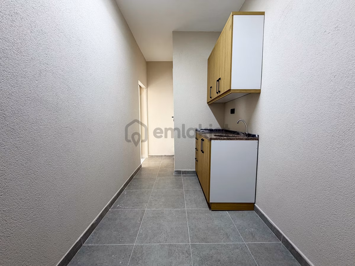 Ed Yapı'dan Başiskele'de İşlek Cadde Üzerinde Devren Kiralık - 16