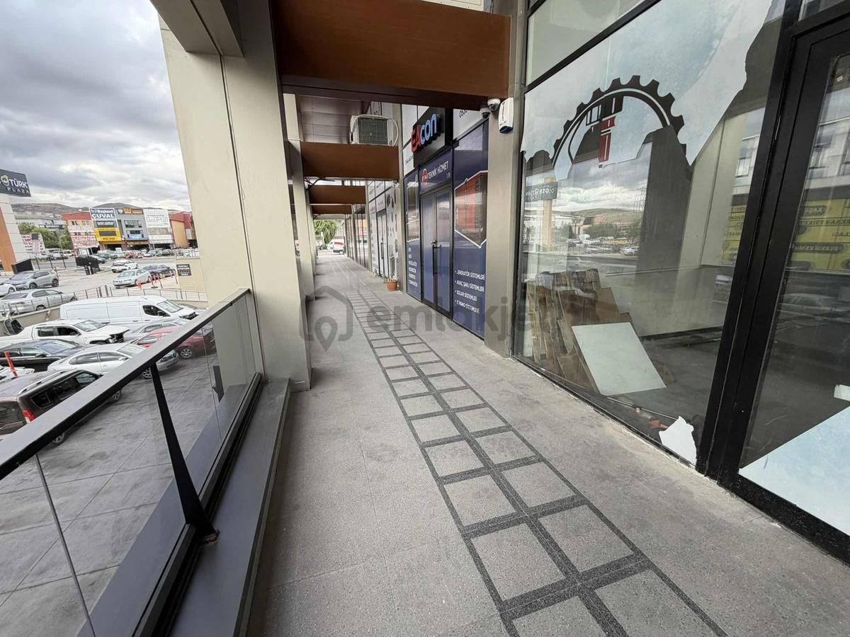 İvedik Tr Investte 120 M² Kiralık Dükkân - 10