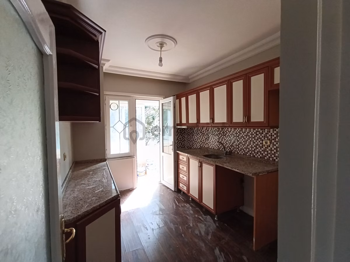 Kartal Uğurmumcuda Genç Binada Kiralık 3+1 Daire - 8