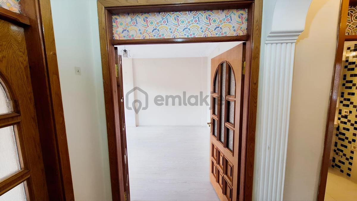 Merkezi Konumda Ebeveyn Banyolu Geniş 3+1 Kiralık Daire - 20