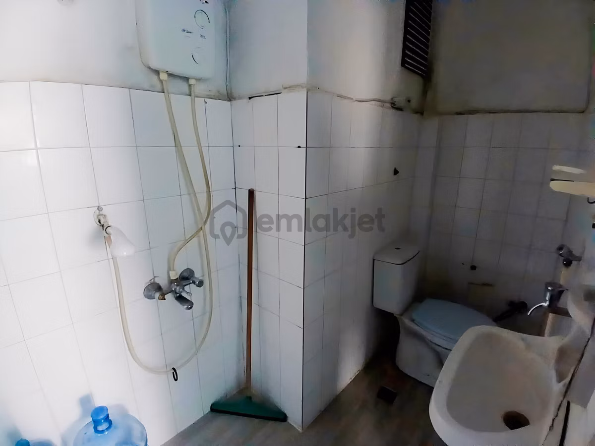 Gop Karlıtepede 1+1 Yüksek Giriş Kiralık Daire - 8