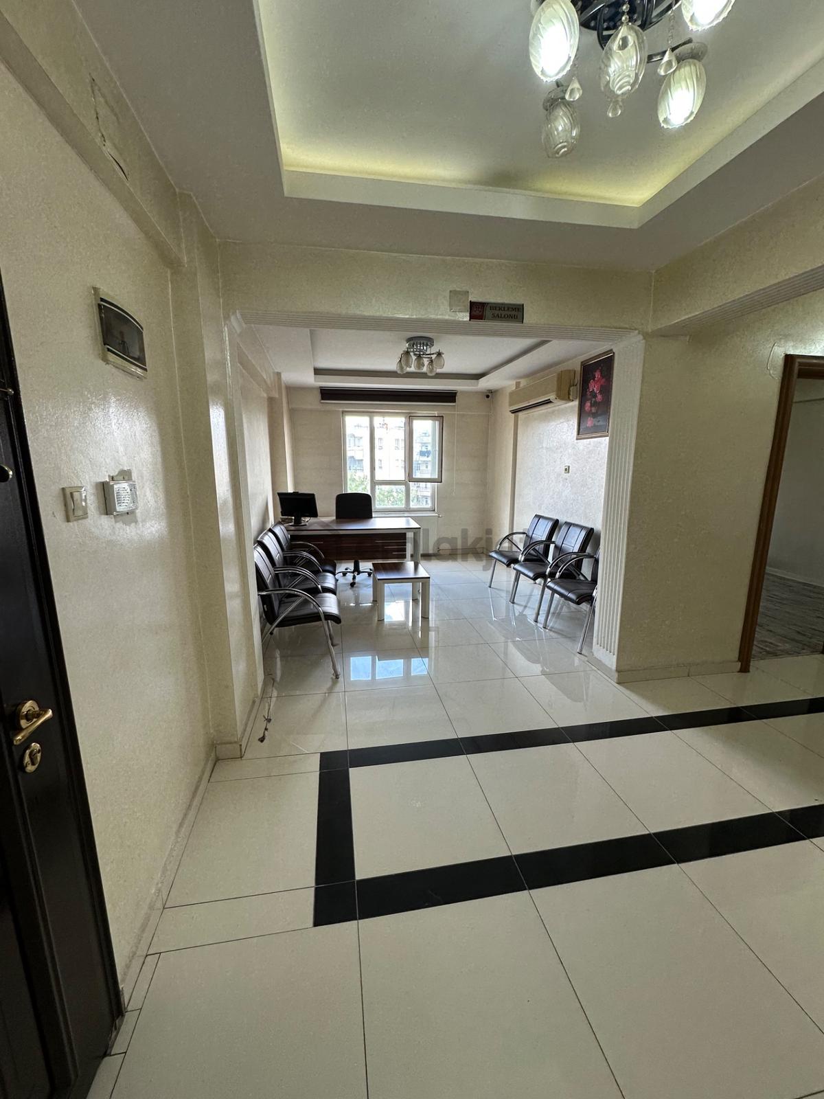 Adliye Civari Satlık Ofis - 11