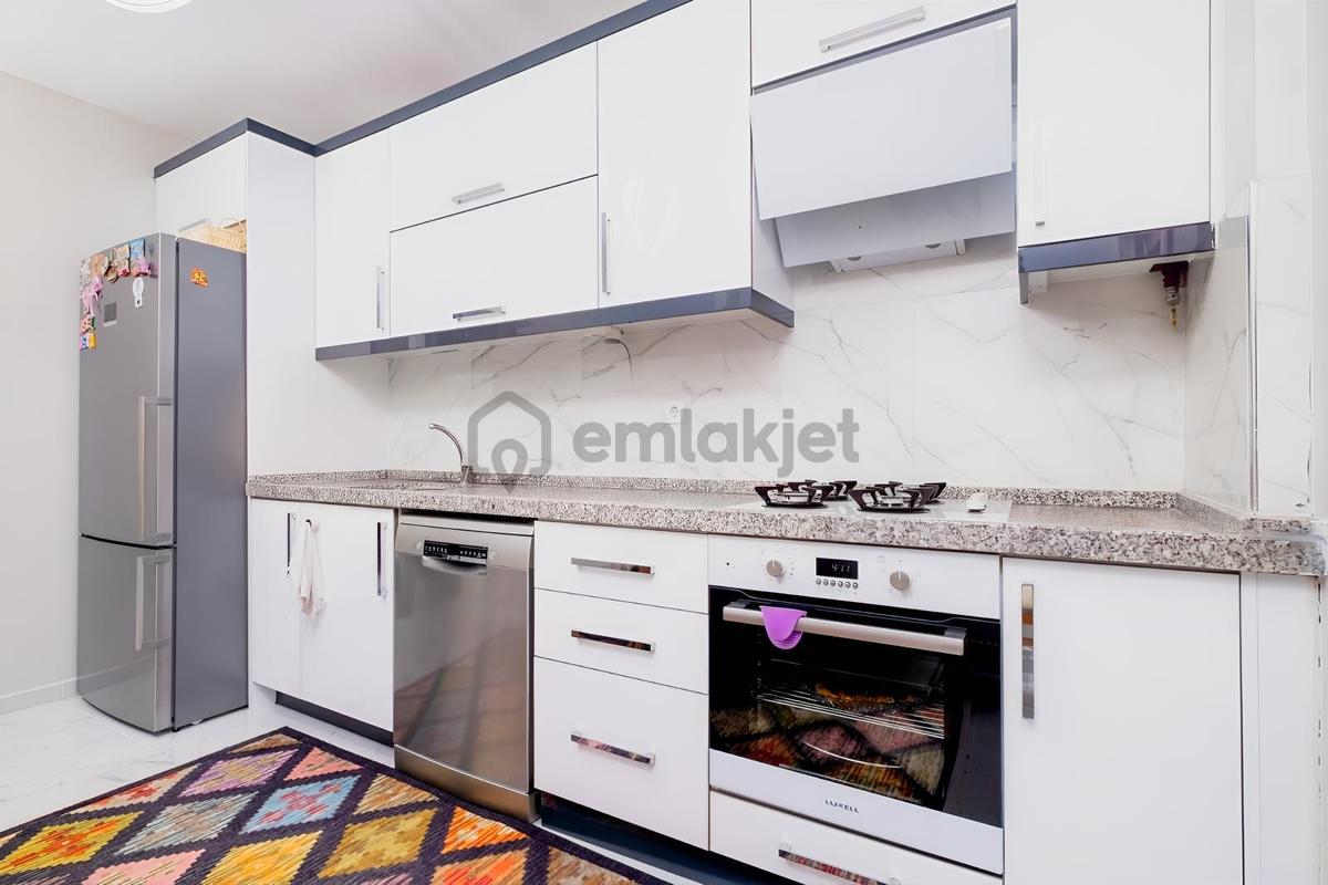 Remax Advantage'dan Balkan Bulvarı Cadde Üzerinde Arakat Siteiçi - 7