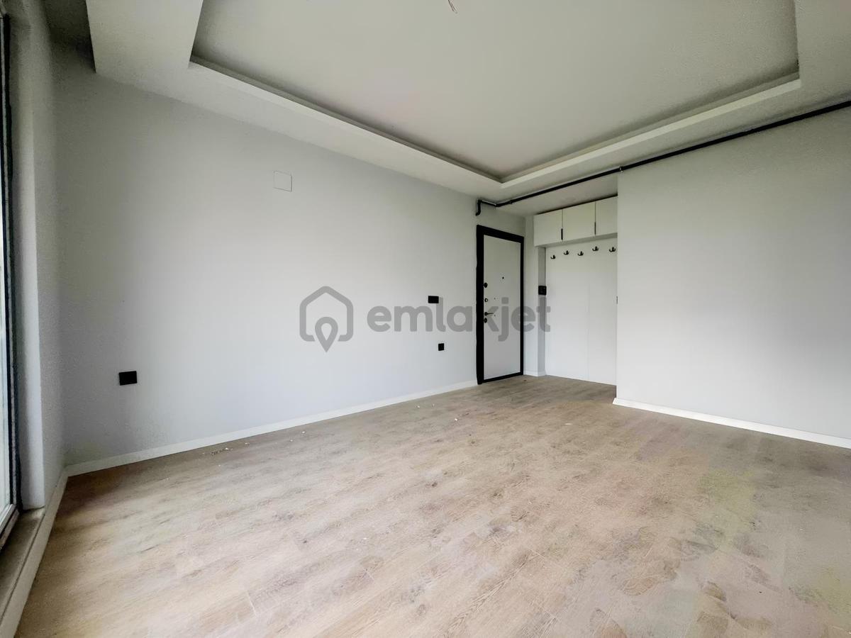 Sıfır, Havuzlu Sitede , 90 M2 Net , 1+1 Dubleks Daire - 9