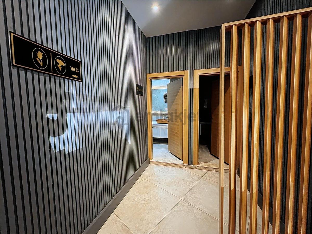 Torbalı 431m2 İç 155 M2 Bahçe Kullanım Alanlı Satılık İşyeri - 32