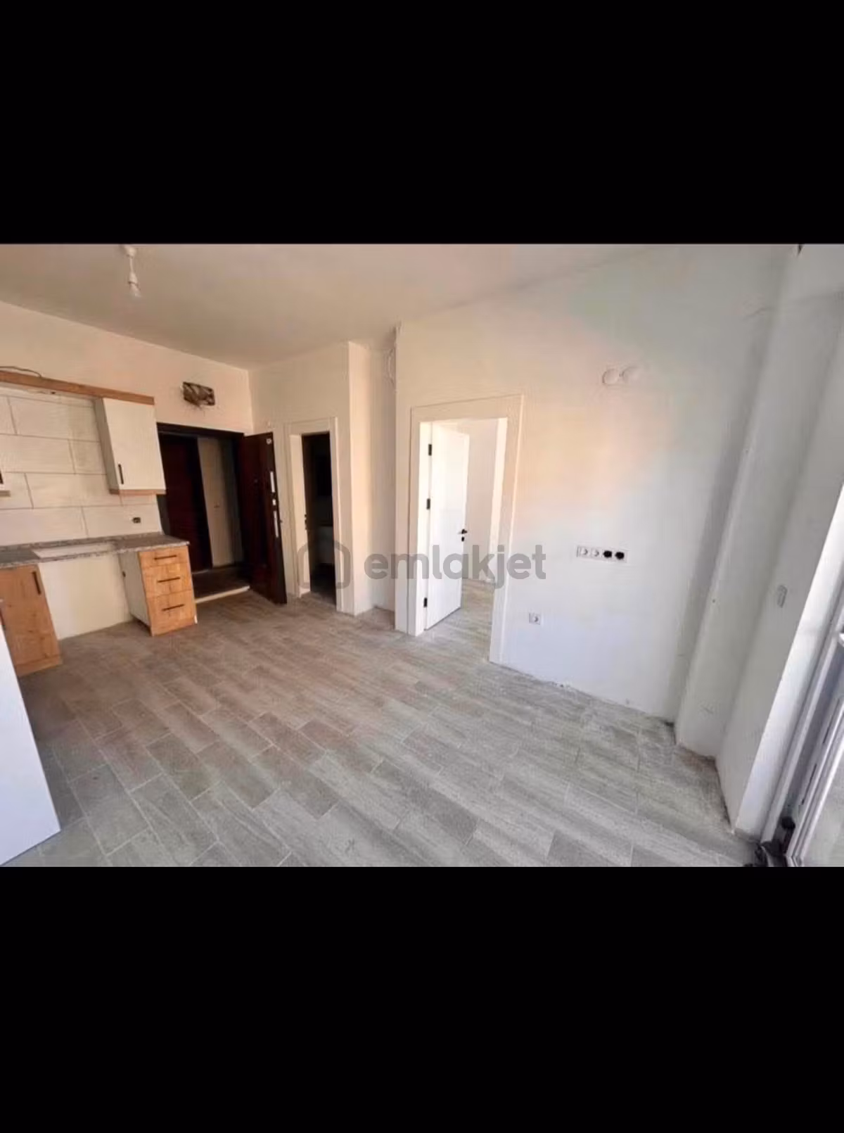 Sıfır Yerden Isıtmalı Acil Satılık Daire - 4
