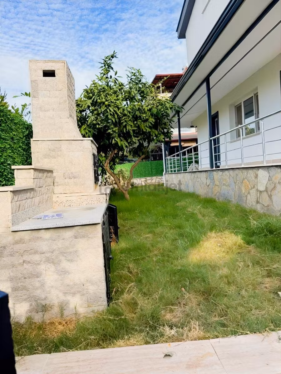 Davutlar Merkezde Özel Havuzlu Müstakil 6+1 Villa - 13