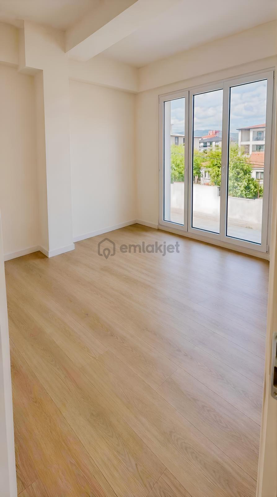 İzmir Bergamada Sıfır 1+1 | Balkonlu | Araç Takaslı - 5