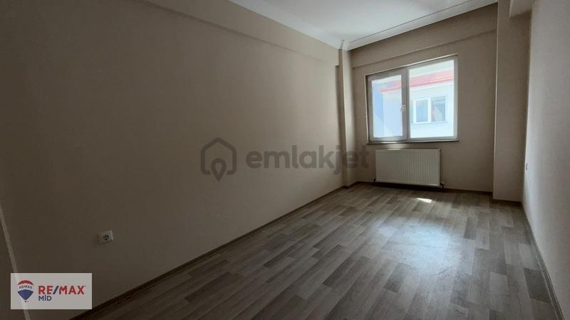 Remax Mid'den Paşaalanında Kiralık 3+1 Daire - 10