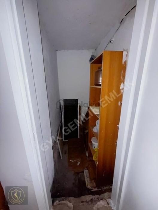 Gemlik Merkezde Tadilatlı 2+1 Kiralık Daire - 85m² - 25