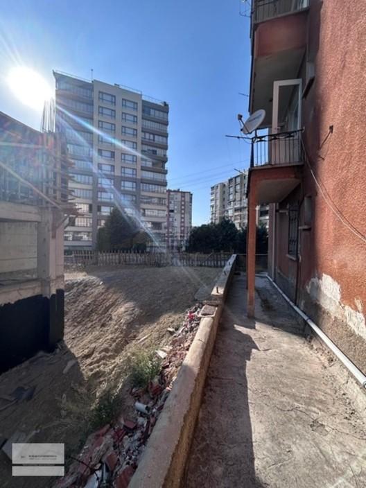 Mükemmel Lokasyon Komple Satılık Bina - 7