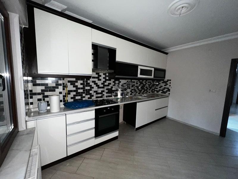 Beşevler Çamlıcada Kiralık 3+1 Daire - 12