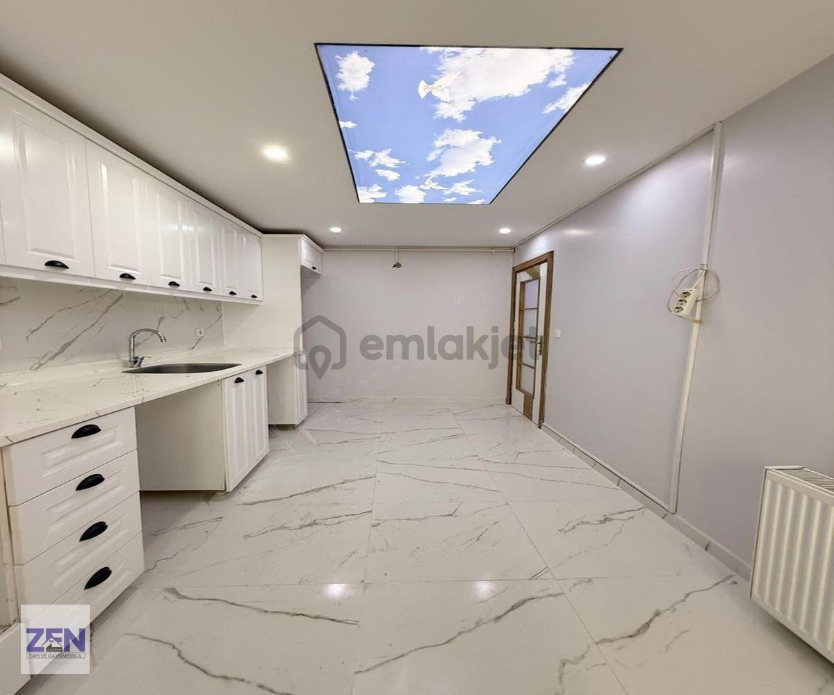 Metrobüse Yürüme Mesafesinde Geniş 2+1 Kiralık Daire - 2