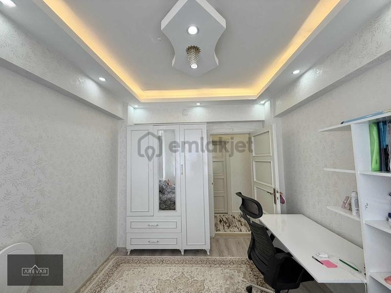 Arevar'dan Batıkent'te Satılık Geniş 4+1 Daire - 12
