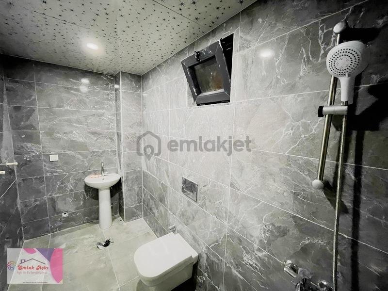 Katta Tek Daire Sıfır Önü Açık Cadde Üzeri Harika - 18