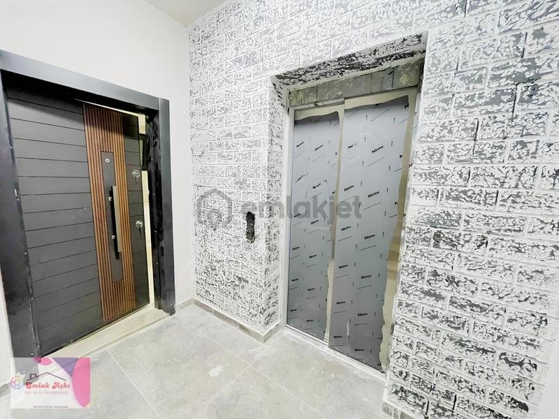 Katta Tek Daire Sıfır Önü Açık Cadde Üzeri Harika - 22