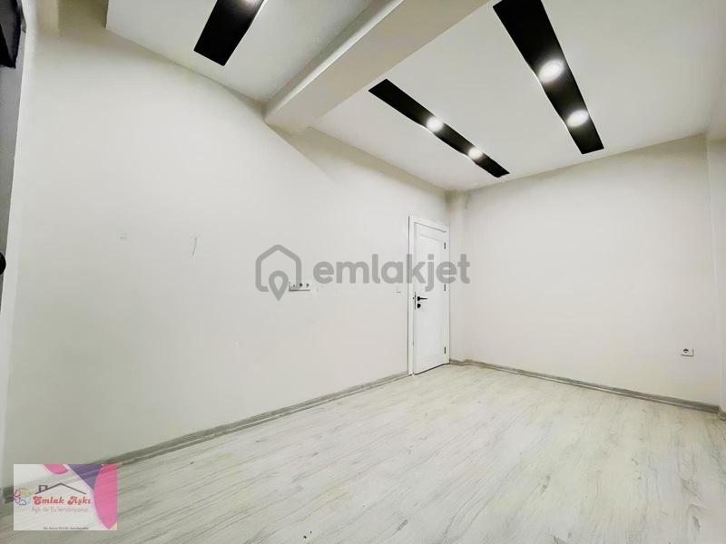 Katta Tek Daire Sıfır Önü Açık Cadde Üzeri Harika - 15