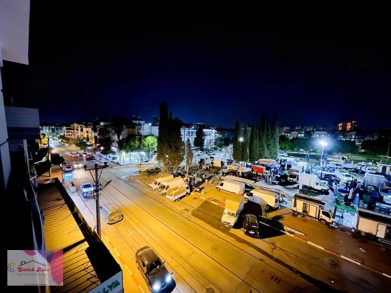 Katta Tek Daire Sıfır Önü Açık Cadde Üzeri Harika - 24
