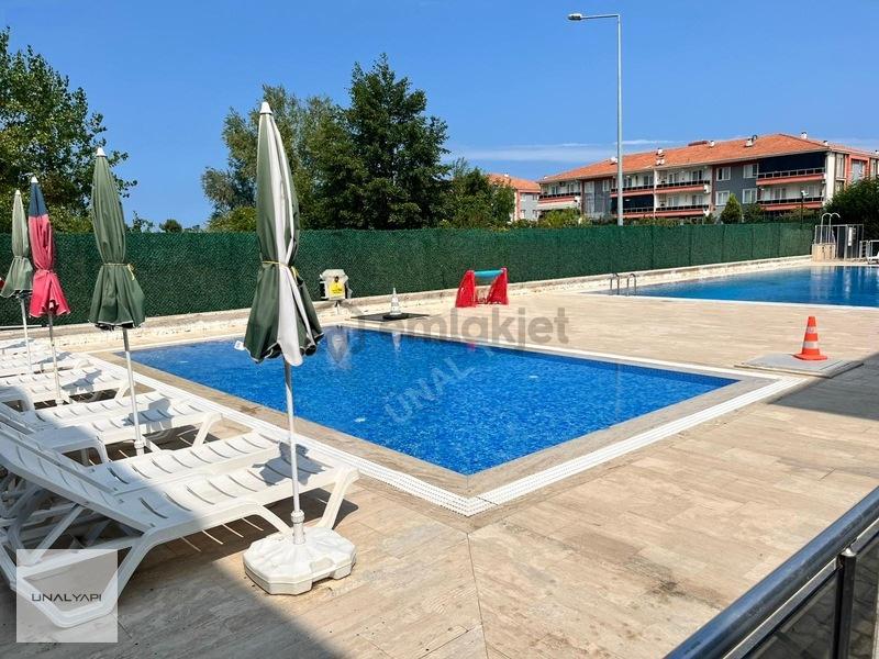 Havuzlu Site İçerisinde Kullanışlı 1+1 Yazlık Daire - 13