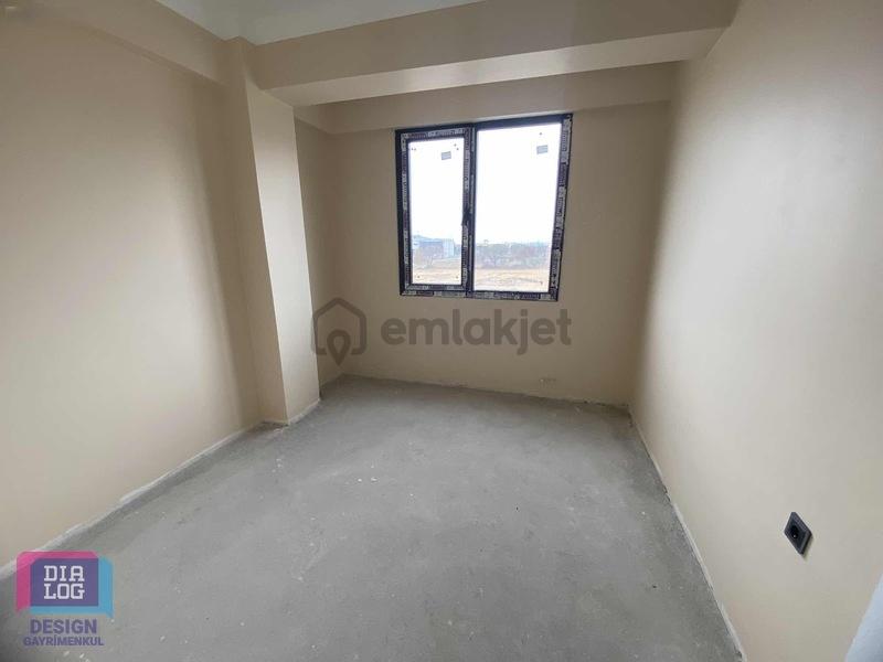 Aliağa'da Önü Açık Ara Kat 2+1 K.mutfak Satılık Daire - 10