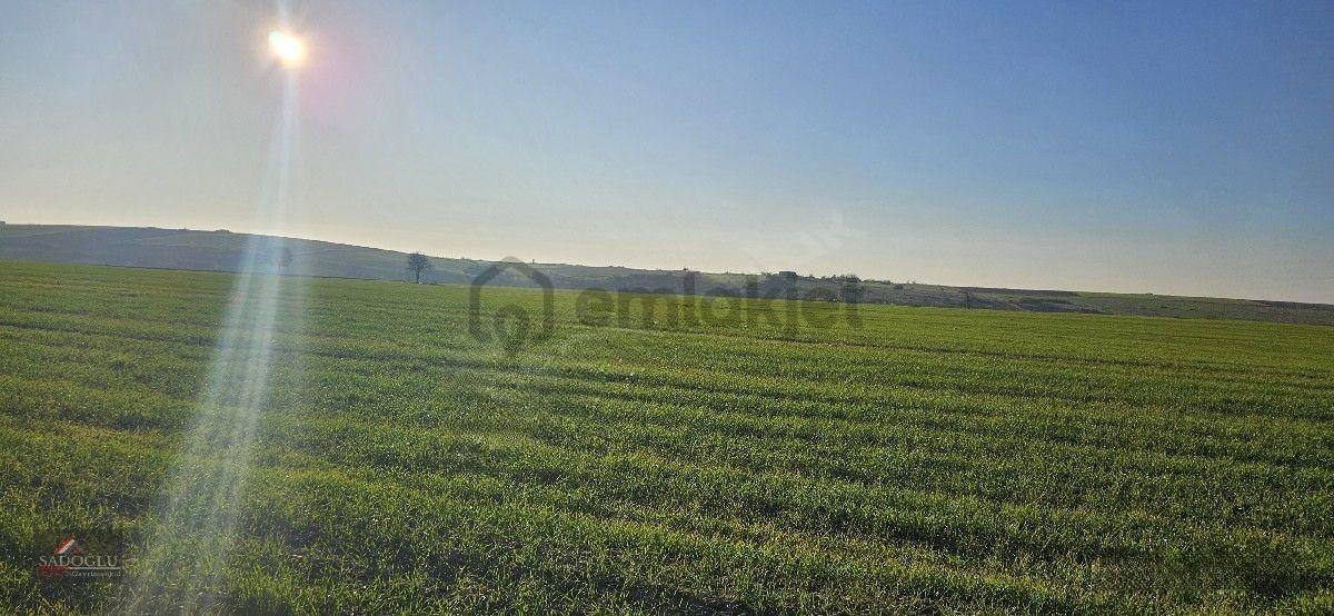 Tatarlar 8.860 M2 Müstakil Tapulu - 2