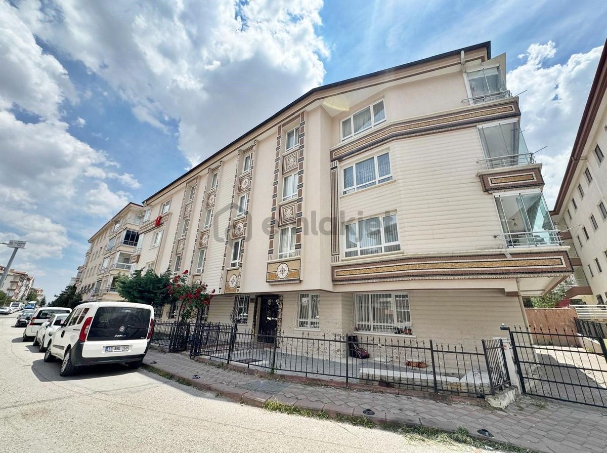 3+1 Giriş Kat Yozgat Bulvar Paraleli Ulaşımı Kolay Acil Satılık