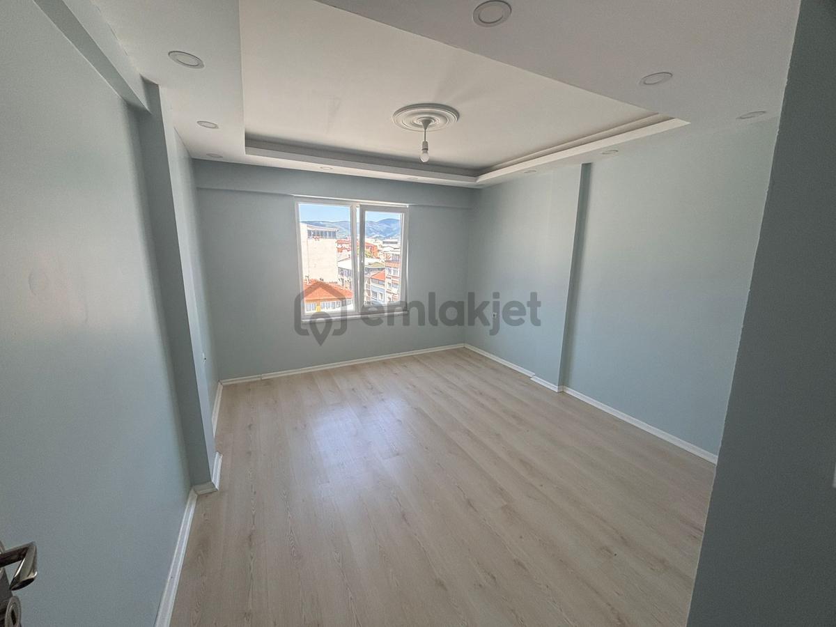 Kentmax Emlak'tan Merkez De 2+1 Kiralık Daire - 18
