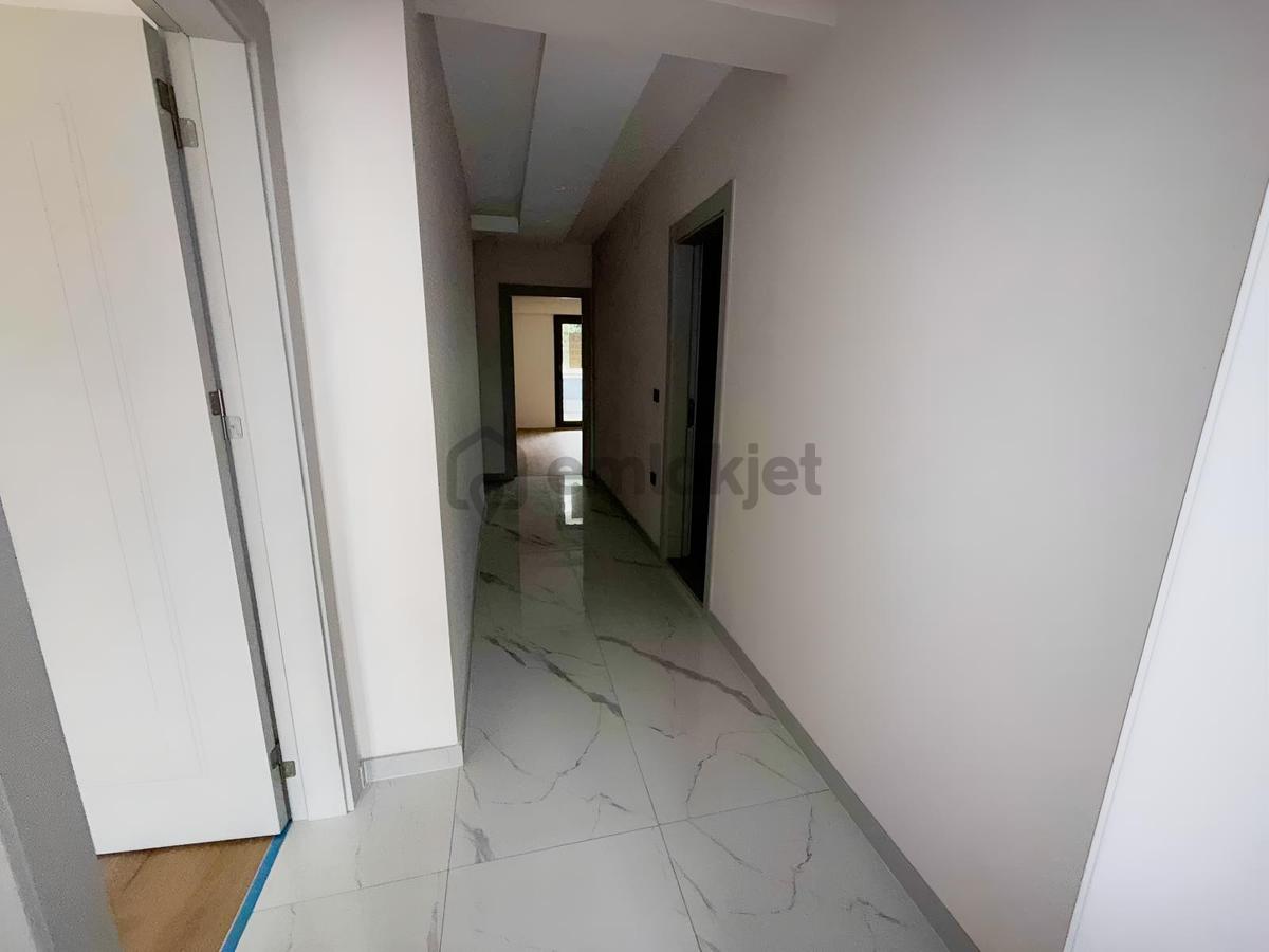 Atça'da 2+1, 140m², Ayrı Mutfaklı Asansörlü Doğalgazlı Daire - 27