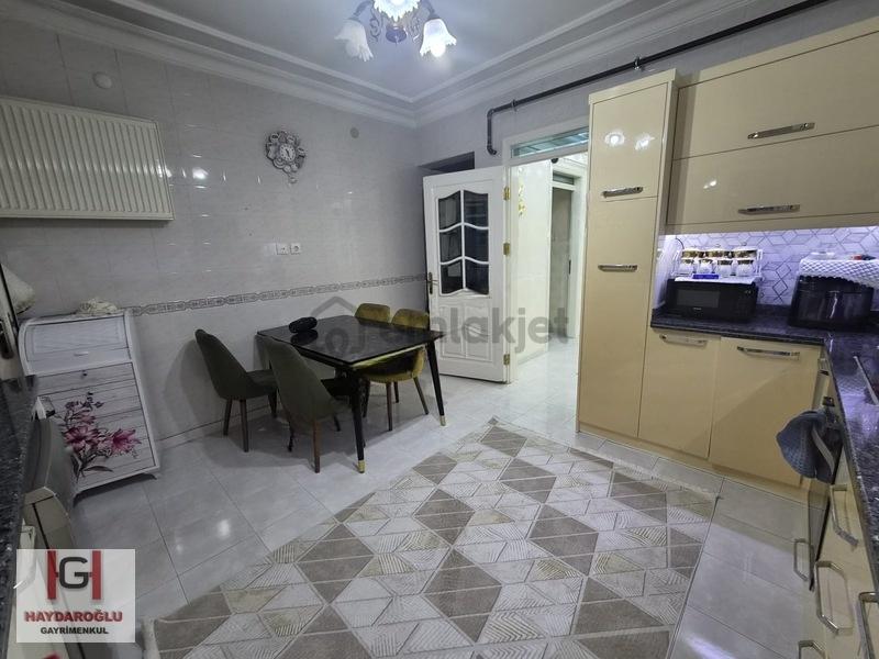 Batıkent'te Emsallerinden Uygun 3+1 Satılık Daire - 3
