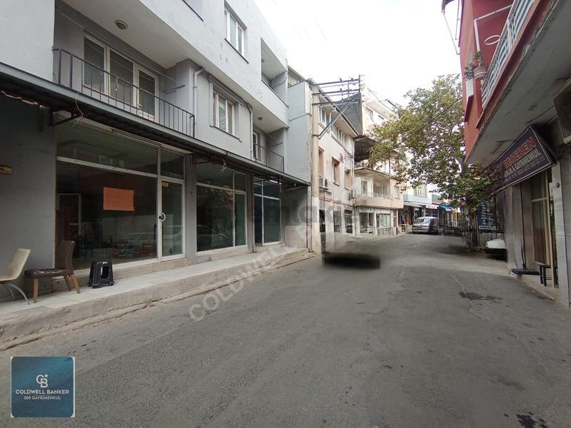 Bornova Altındağ'da Cadde Üzeri Satılık Dükkan - 32