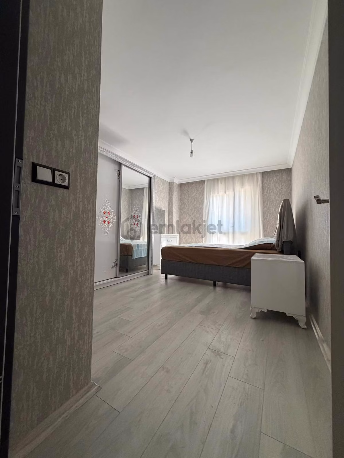 Paşacık Mahallesi Satılık Çift Balkon Fırsat Daire - 8