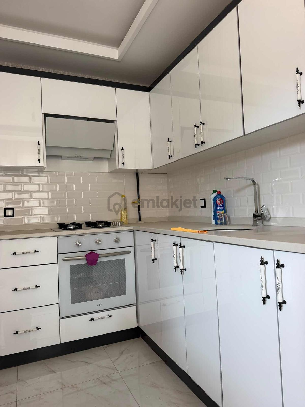 Paşacık Mahallesi Satılık Çift Balkon Fırsat Daire - 4