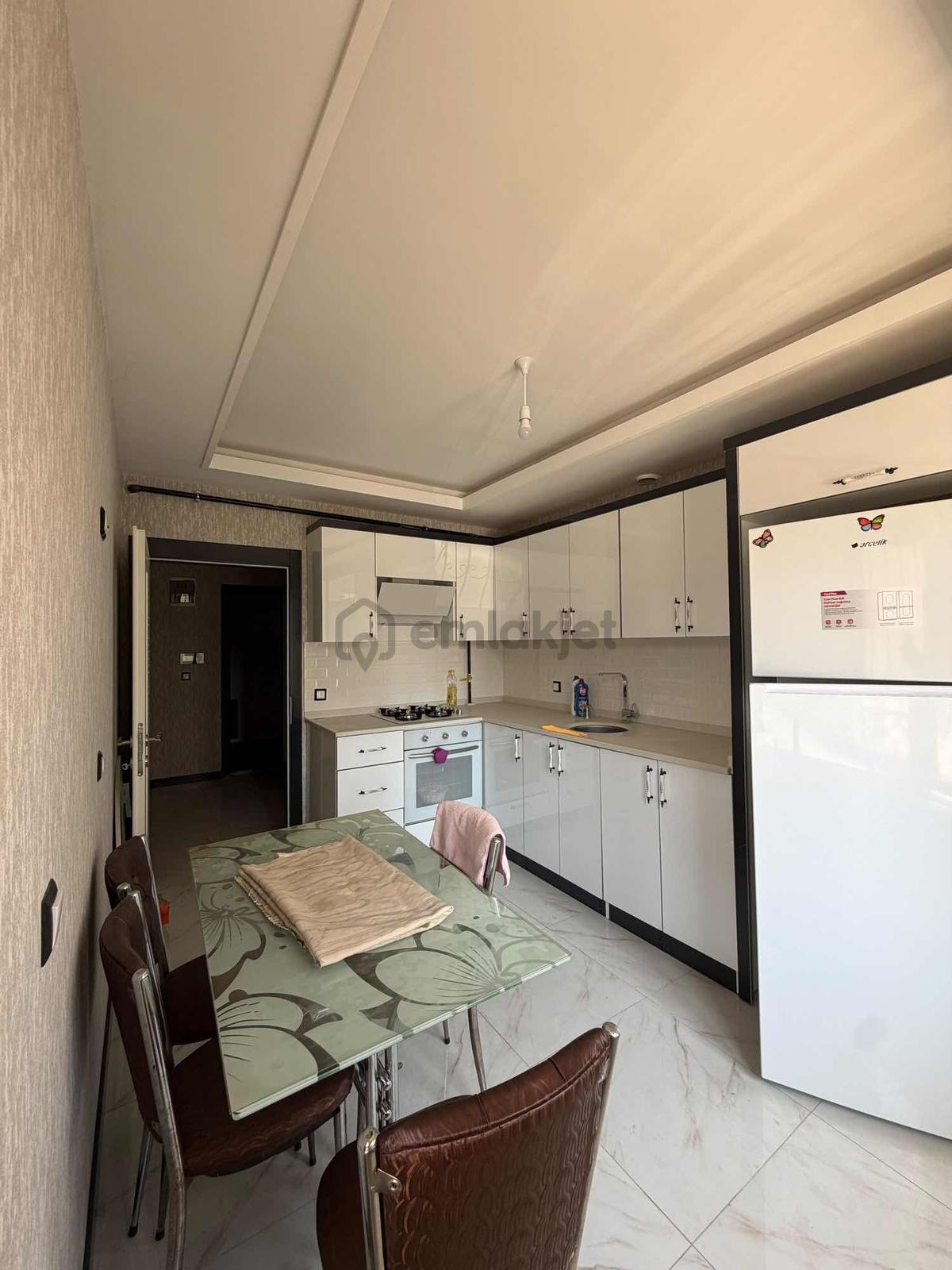 Paşacık Mahallesi Satılık Çift Balkon Fırsat Daire