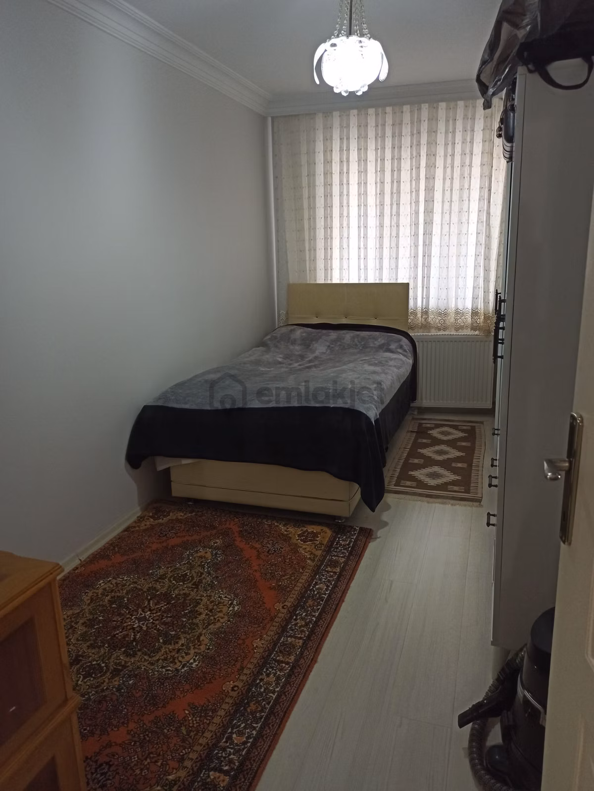 Sahibinden Bağlarbaşı'nda 2+1 Modern Asansörlü Acil Satılık Daire - 9