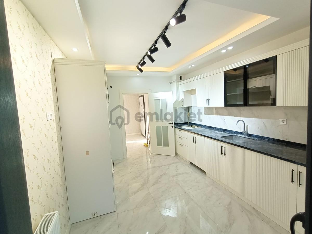 Ataşehir'de Ultra Lüx Kiralık 2+1 Daire - 6