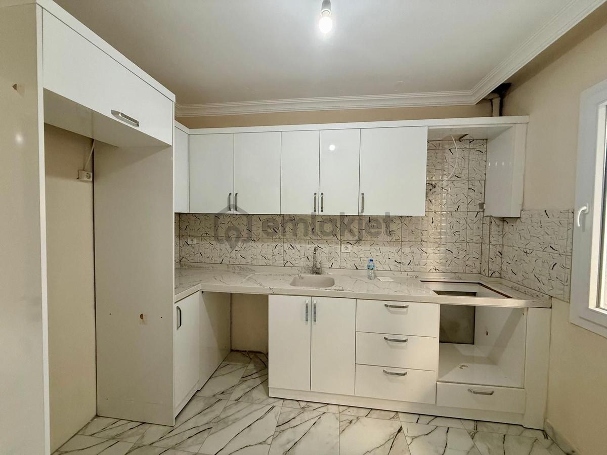 Kuşadasının Tam Merkezinde 5+2 Triplex Satılık Villa !! - 2