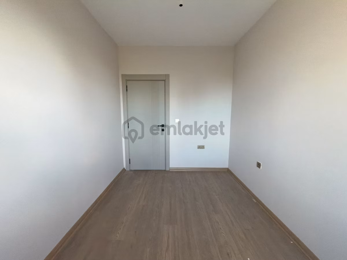 Trios Güneşli Konutlarında 2+1 Sıfır Ön Cephe 2. Kat Daire - 5
