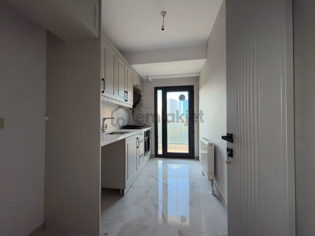 Trios Güneşli Konutlarında 2+1 Sıfır Ön Cephe 2. Kat Daire - 8