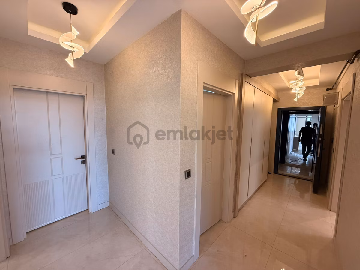 Havaallanı Kavşagında Sıfır 2,5+1 Satılık Daire - 9