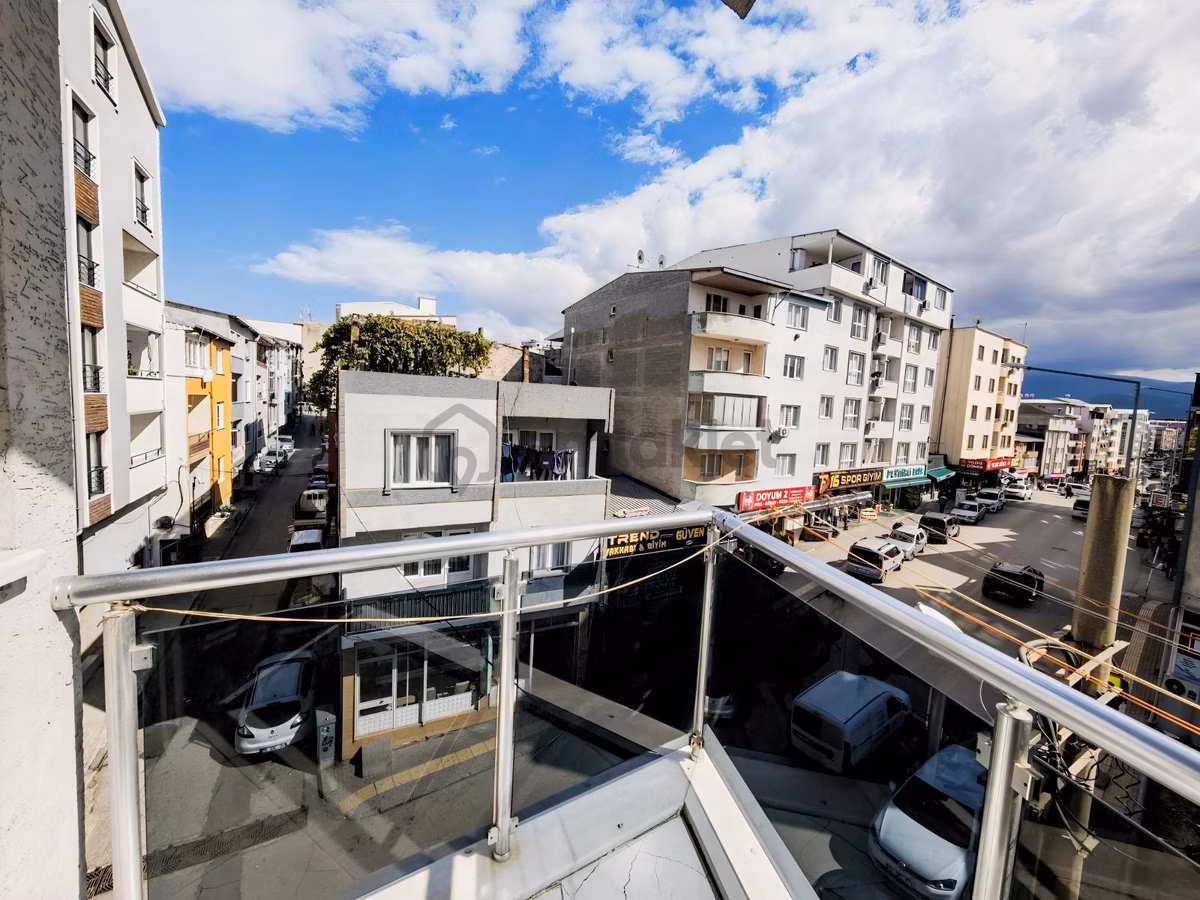 Kayalarda Emekte 2+1 Caddeüstu Arakat Asansörlü Daire - 6