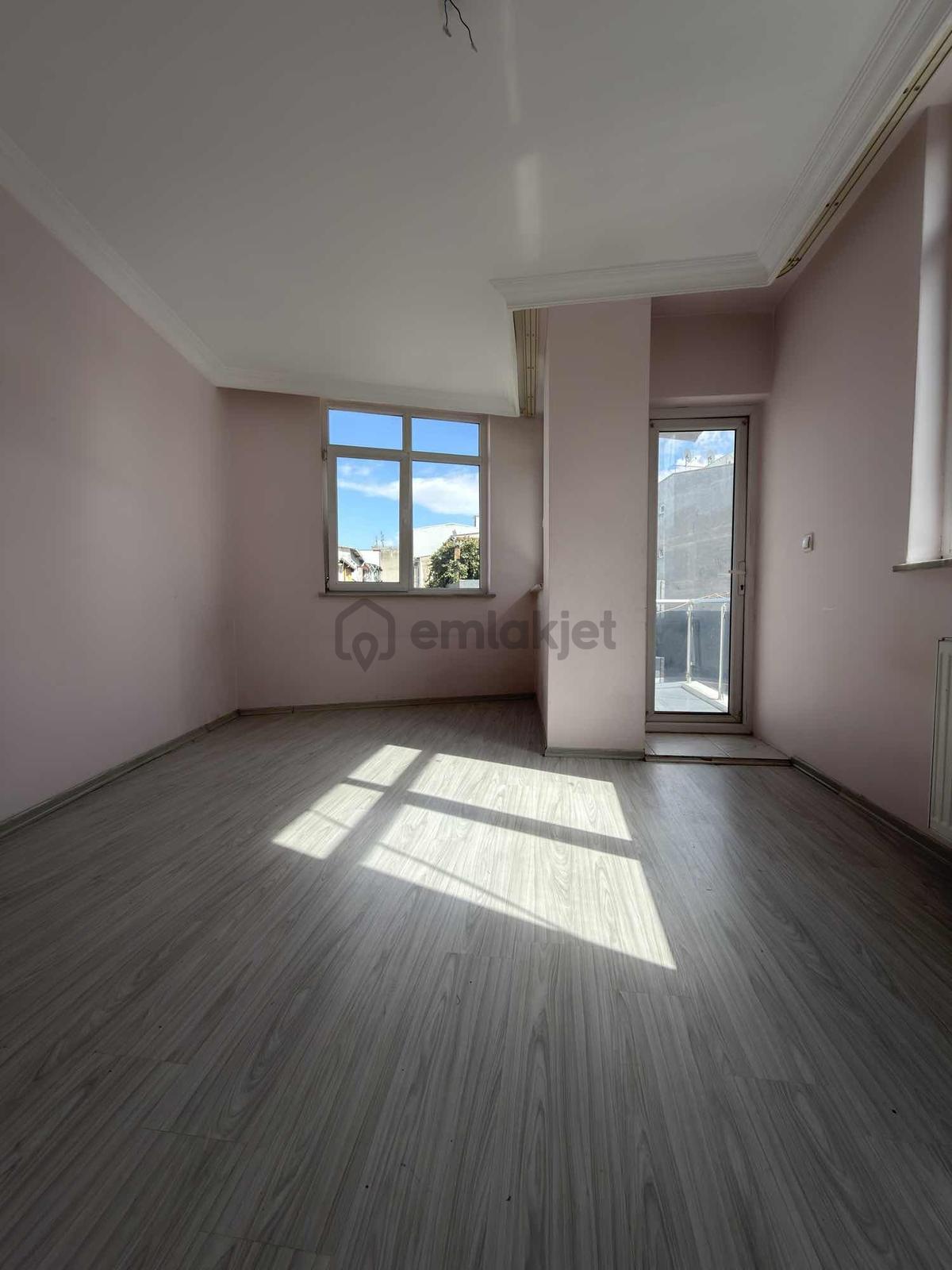 Kayalarda Emekte 2+1 Cadde Üstü Arakat Asansörlü Daire - 24