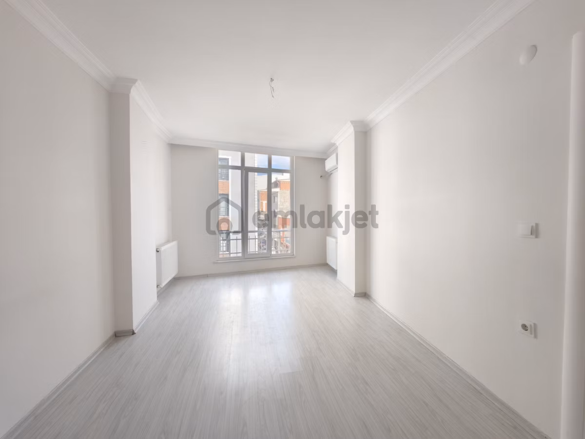 Kayalarda Emekte 2+1 Caddeüstu Arakat Asansörlü Daire - 9