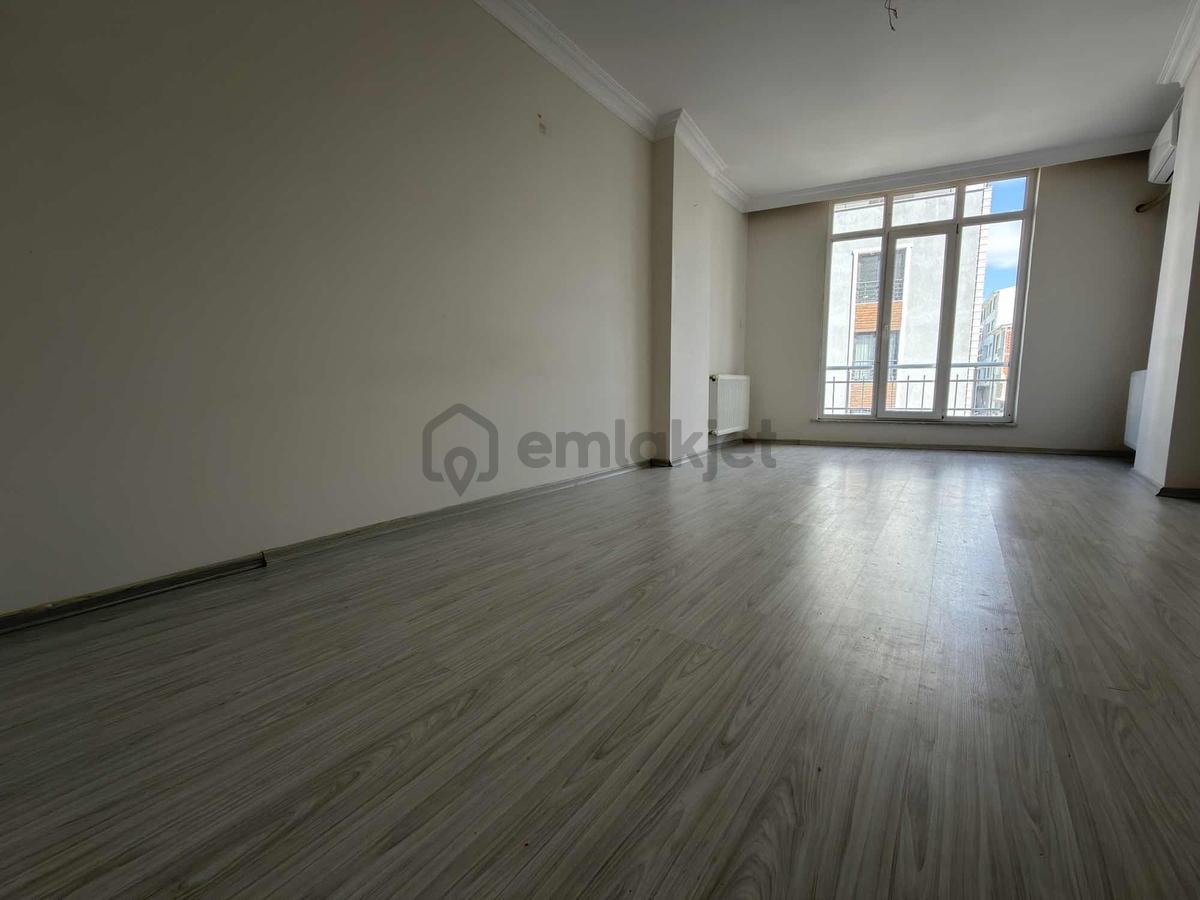 Kayalarda Emekte 2+1 Cadde Üstü Arakat Asansörlü Daire - 8