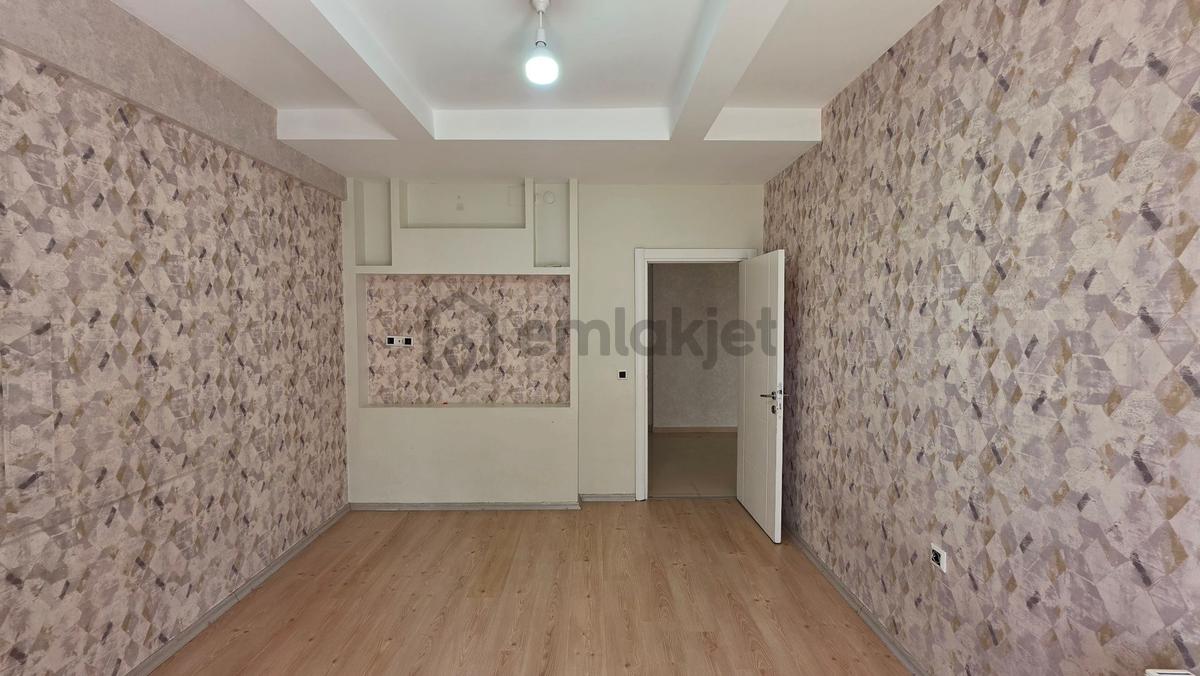 Havalimanı Caddesi Kiralık 3+1 Daire - 15