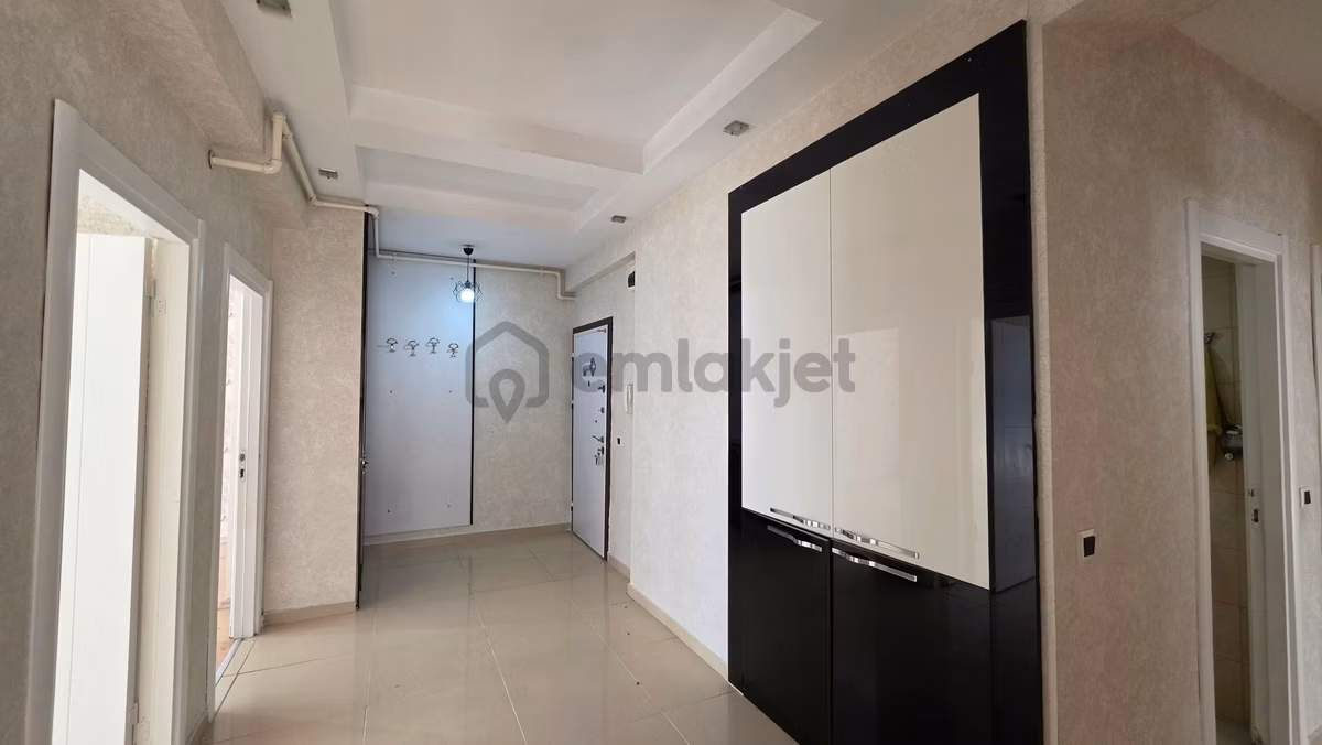 Havalimanı Caddesi Kiralık 3+1 Daire - 6