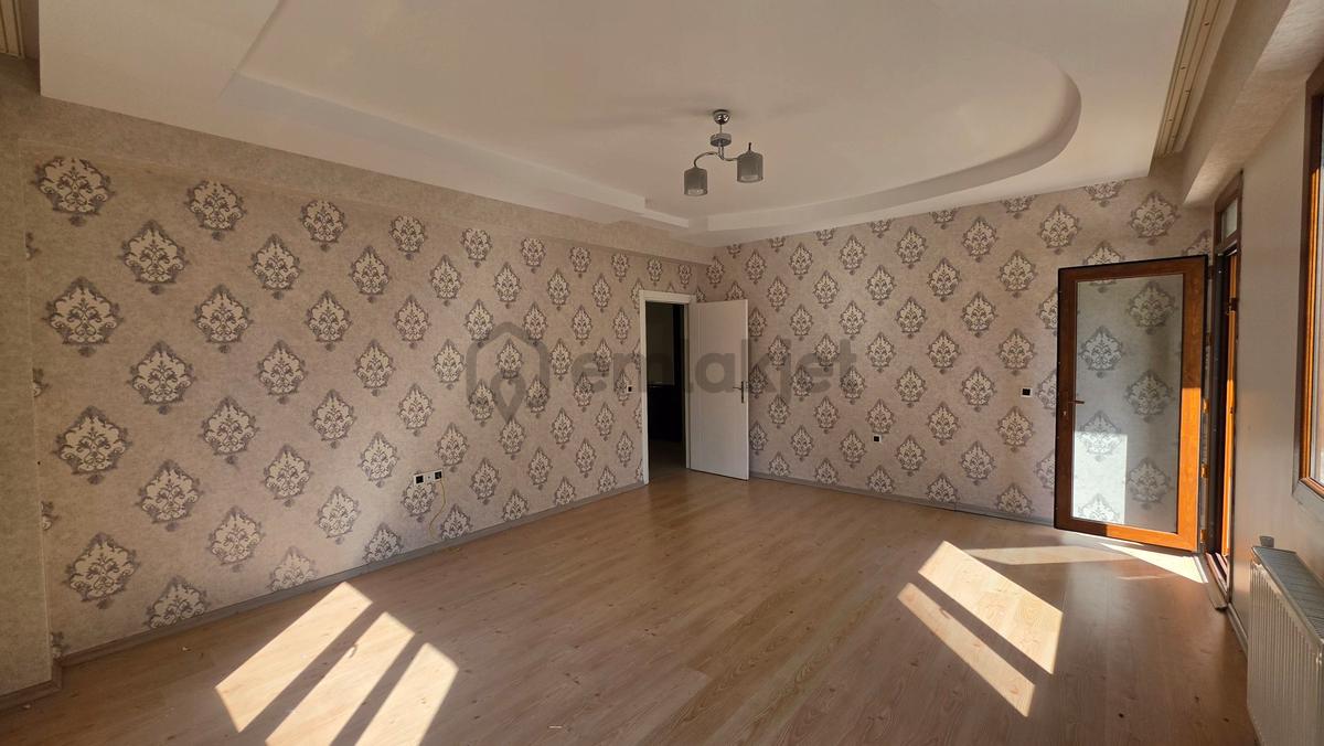 Havalimanı Caddesi Kiralık 3+1 Daire - 17