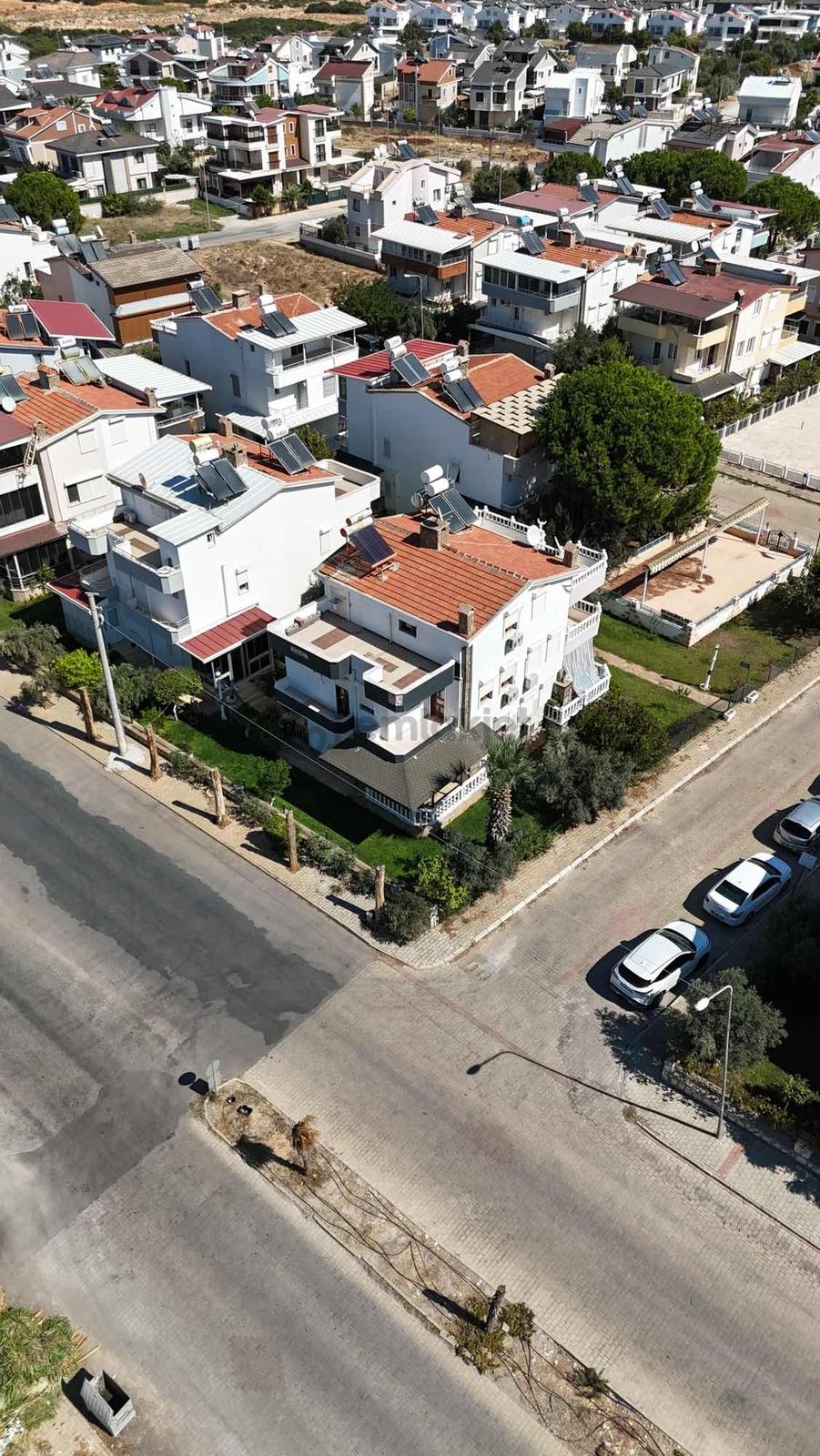 Yeşilkent Yolunda Villa - 18